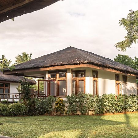 Alon Cloud9 Beach Front Catangnan Luaran gambar