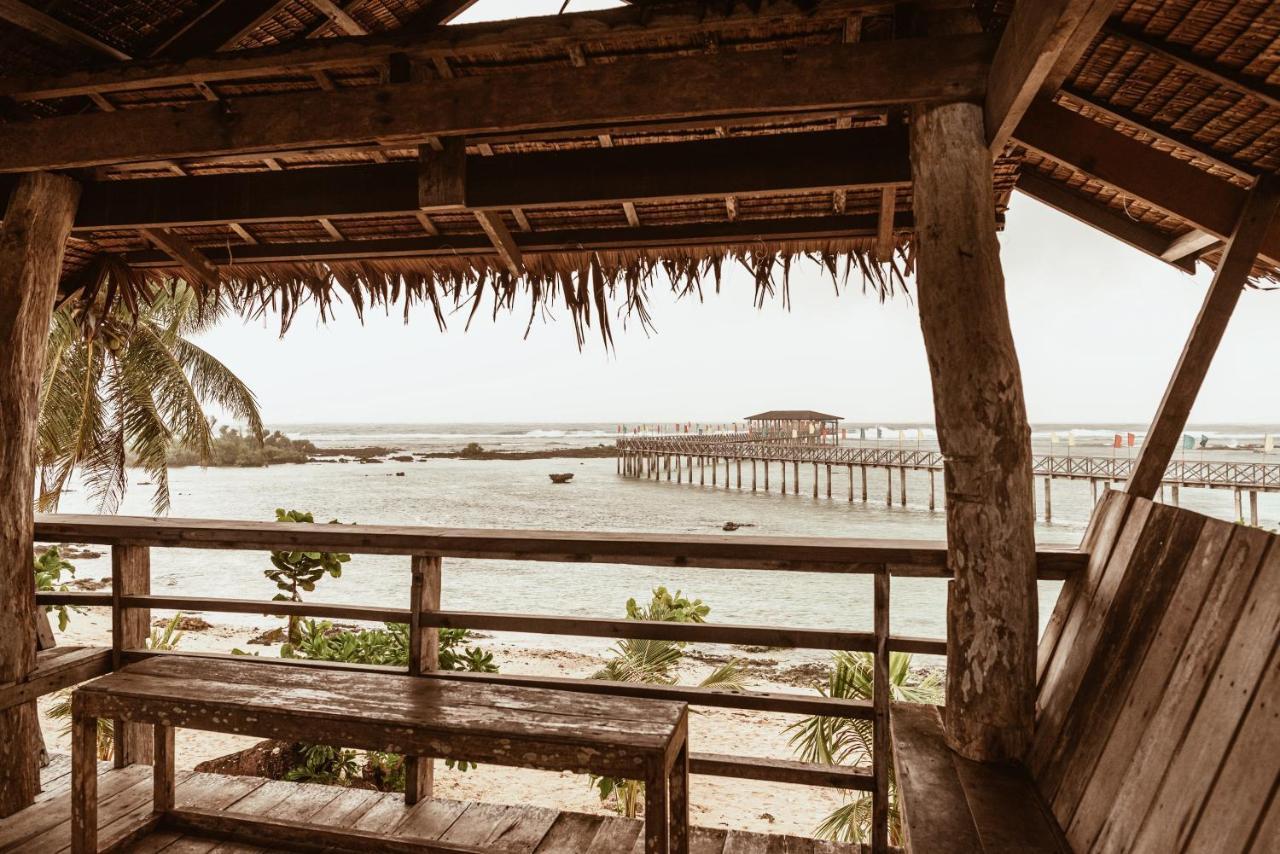 Alon Cloud9 Beach Front Catangnan Luaran gambar