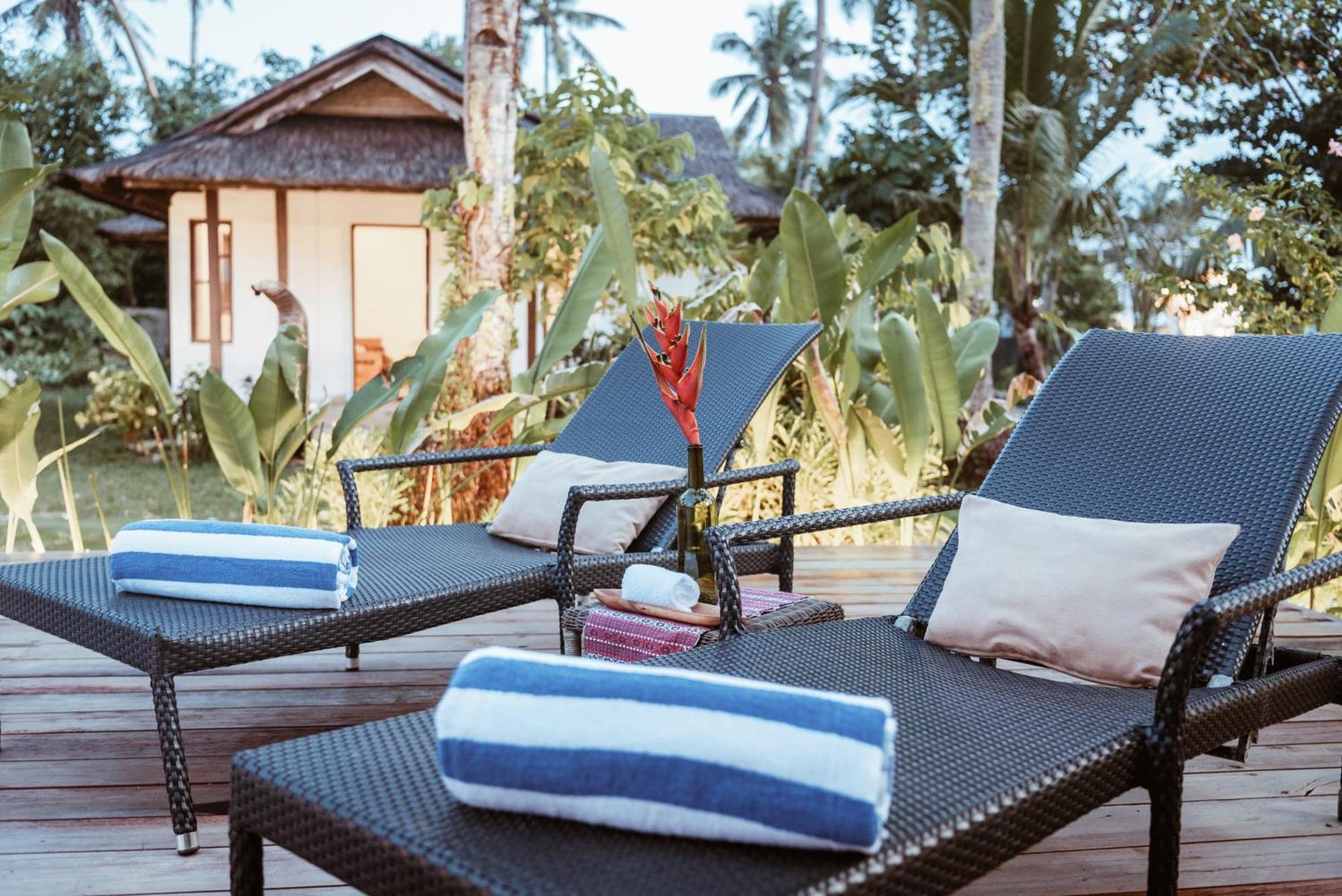 Alon Cloud9 Beach Front Catangnan Luaran gambar